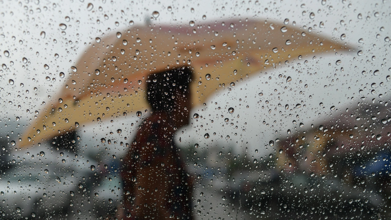 توقعات بهطول أمطار رعدية في هذه المناطق المغربية خلال يوم الأربعاء